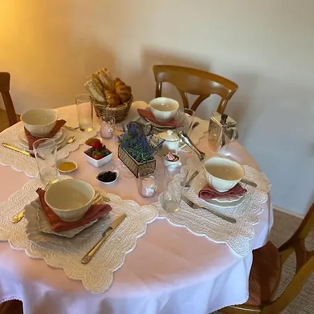 Domaine De La Creuse Bed & Breakfast